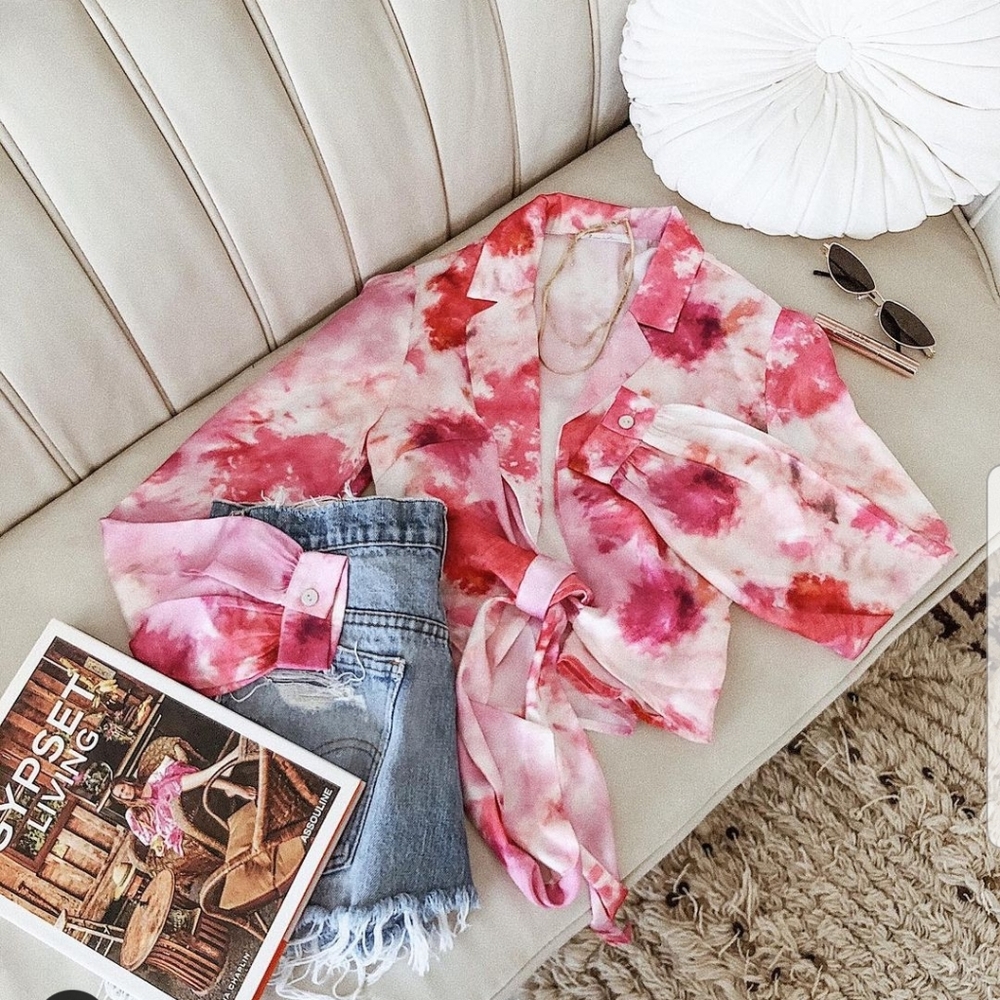 𝑆𝑡𝑎𝑟𝑙𝑜𝑤 Pink Tie Dye Top M NWT